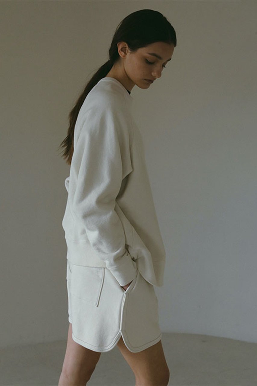 【エトレトウキョウ/ETRE TOKYO】のクルーネックスウェットシャツ 人気、トレンドファッション・服の通販 founy(ファニー) 　ファッション　Fashion　レディースファッション　WOMEN　トップス・カットソー　Tops/Tshirt　シャツ/ブラウス　Shirts/Blouses　パーカ　Sweats　ロング / Tシャツ　T-Shirts　スウェット　Sweat　カットソー　Cut and Sewn　おすすめ　Recommend　ショート　Short　セットアップ　Set Up　ベーシック　Basic　ロング　Long　定番　Standard　other-2|ID: prp329100004447302 ipo3291000000031254432