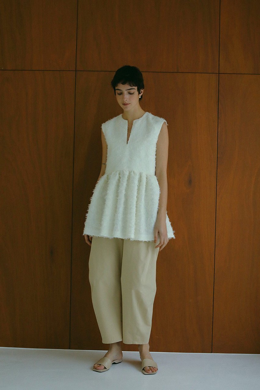 【ハー/HER.】のカットジャカードペプラムブラウス 人気、トレンドファッション・服の通販 founy(ファニー) 　ファッション　Fashion　レディースファッション　WOMEN　トップス・カットソー　Tops/Tshirt　キャミソール / ノースリーブ　No Sleeves　シャツ/ブラウス　Shirts/Blouses　おすすめ　Recommend　コンパクト　Compact　ジャカード　Jacquard　セットアップ　Set Up　ノースリーブ　No Sleeve　ペプラム　Peplum　ワイド　Wide　other-8|ID: prp329100004449454 ipo3291000000031325219