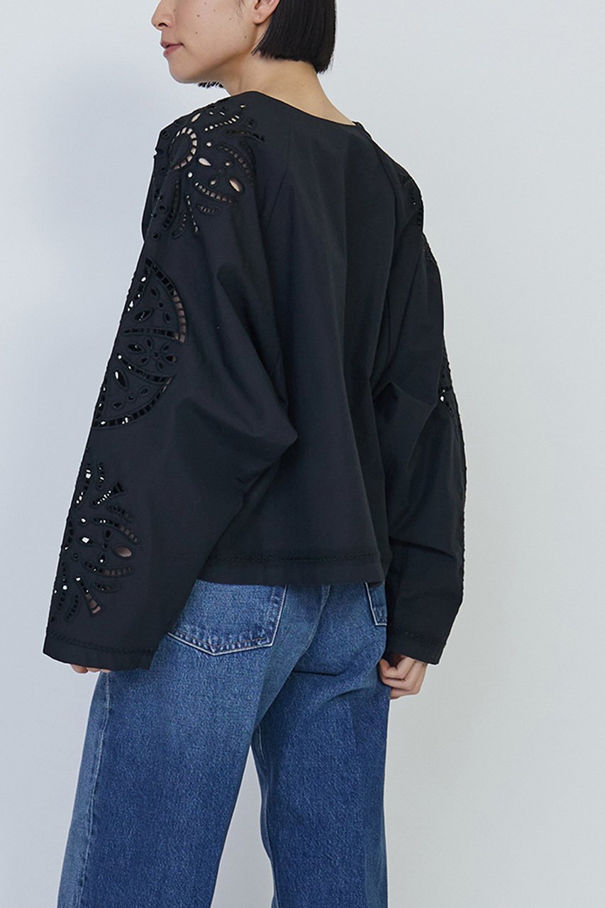 【プルミエ アロンディスモン/1er Arrondissement】のエンブロイダリーブラウス 人気、トレンドファッション・服の通販 founy(ファニー) 　ファッション　Fashion　レディースファッション　WOMEN　トップス・カットソー　Tops/Tshirt　シャツ/ブラウス　Shirts/Blouses　スリーブ　Sleeve　フェミニン　Feminine　フロント　Front　レース　Race　ロング　Long　エレガント 上品　Elegant　再入荷　Restock/Back In Stock/Re Arrival　other-6|ID: prp329100004450768 ipo3291000000031552177