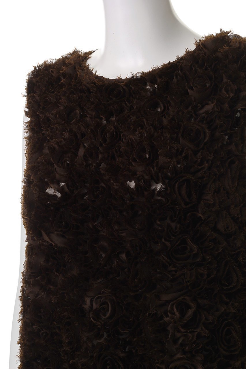 【ジェイドット/j.】の【コラボ】ローズチュールブラウス 人気、トレンドファッション・服の通販 founy(ファニー) 　ファッション　Fashion　レディースファッション　Fashion for Women　トップス・カットソー　Cut & Sew Tops　キャミソール&ノースリーブ　Camisoles & Sleeveless Tops　シャツ・ブラウス・オフィスカジュアル　Elegant Blouses & Button-Ups　おすすめ　Recommended / Our Picks　エレガント 上品　Elegant　コラボ　Collaboration, Collab　ドット　Polka Dot, Dot Pattern　ノースリーブ　Sleeveless, No-Sleeve　バランス　Balance, Style Balance　フェミニン　Feminine, Girly　ブラウジング　Blouson Silhouette, Cinched Waist　モチーフ　Motif, Design Theme　ローズ　Rose, Rose Motif　other-5|ID: prp329100004451717 ipo3291000000036071020