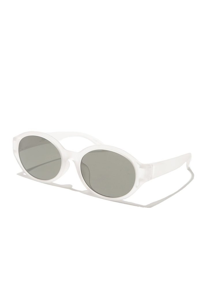 【ジュガードフォーティーン/Jugaad14】のBAY GRIP MATTE clear サングラス インテリア・キッズ・メンズ・レディースファッション・服の通販 founy(ファニー) https://founy.com/ ファッション Fashion レディースファッション WOMEN サングラス/メガネ Glasses エレガント 上品 Elegant オーバル Oval クラシック Classic 軽量 Lightweight サングラス Sunglasses シンプル Simple バランス Balance フィット Fit フレーム Flame フロント Front モダン Modern ユニセックス Unisex NEW・新作・新着・新入荷 New Arrivals |ID: prp329100004451810 ipo3291000000031142716
