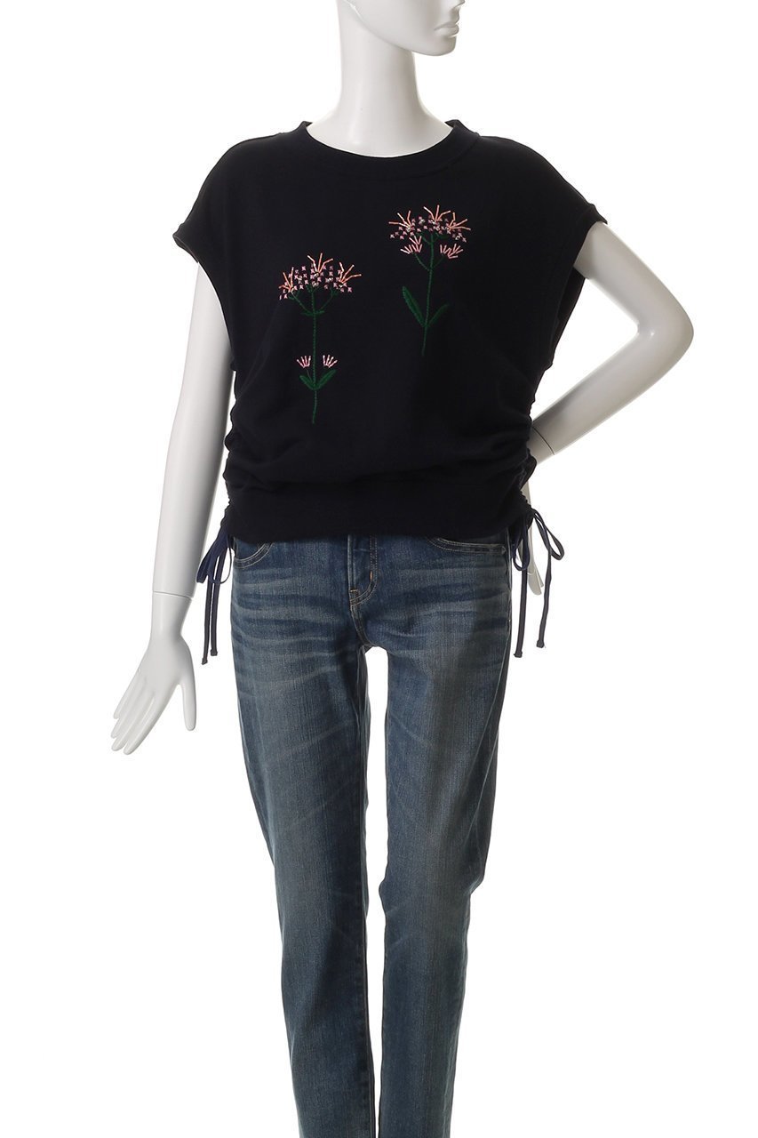 【ミュベール/MUVEIL】のフラワー刺しゅう裏毛Tシャツ 人気、トレンドファッション・服の通販 founy(ファニー) 　ファッション　Fashion　レディースファッション　Fashion for Women　トップス・カットソー　Cut & Sew Tops　シャツ・ブラウス・オフィスカジュアル　Elegant Blouses & Button-Ups　ロングTシャツ・Tシャツ　Longline T-Shirts & Tees　カットソー・ベーシックTシャツ　Cut-and-Sewn Tops / Stretch Tees & Basics　コレクション　Collection, Seasonal Line　ショート　Short, Short Length　スリーブ　Sleeve, Long Sleeve / Short Sleeve　フラワー　Flower, Floral　モチーフ　Motif, Design Theme　夏　Summer　春　Spring　S/S・春夏　SS, Spring/Summer, Warm Season　other-6|ID: prp329100004452752 ipo3291000000032852642