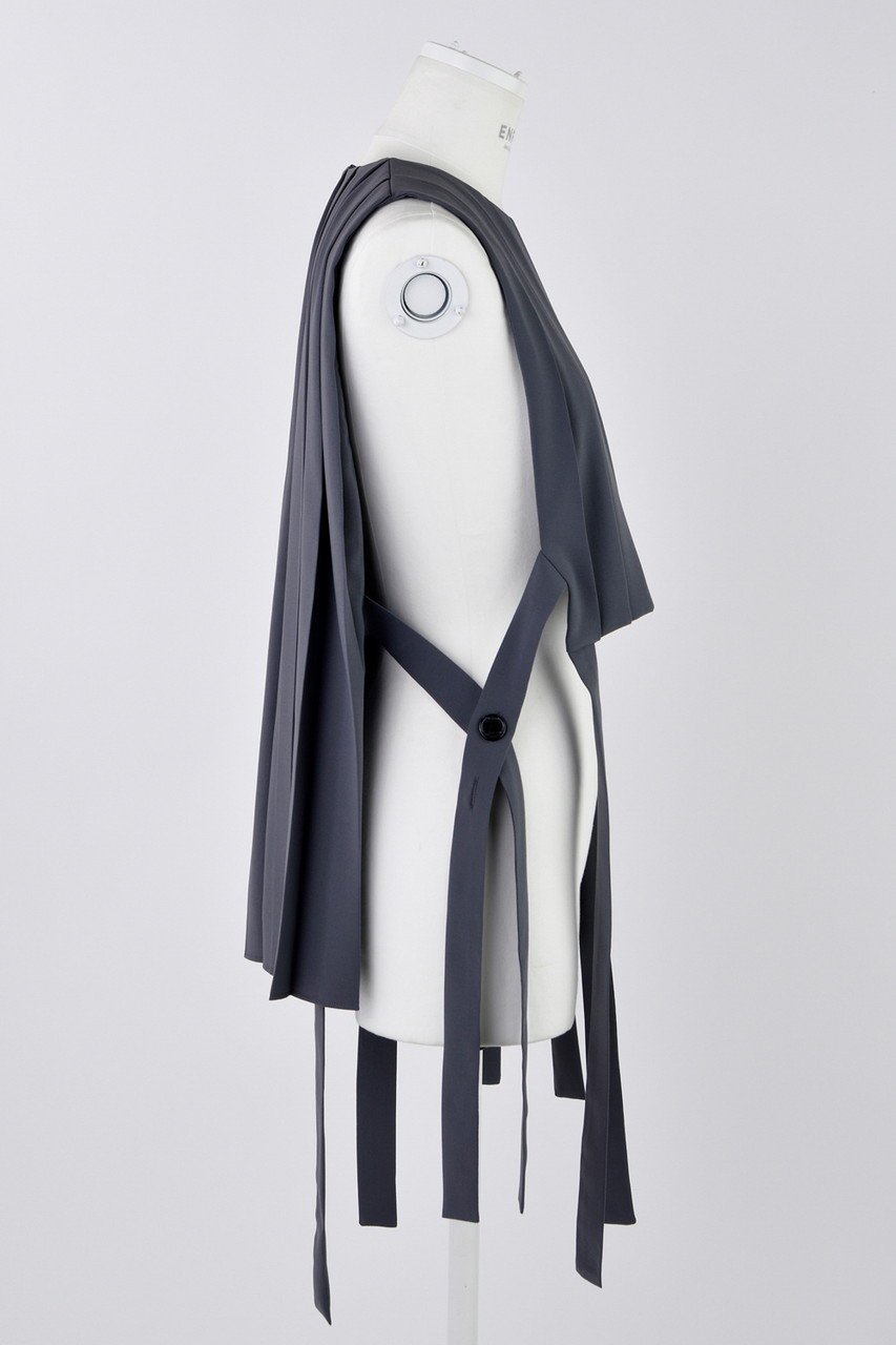 【エンフォルド/ENFOLD】のPEライトジョーゼット プリーツベスト 人気、トレンドファッション・服の通販 founy(ファニー) 　ファッション　Fashion　レディースファッション　Fashion for Women　アウター　Coat / Outerwear Collection　トップス・カットソー　Cut & Sew Tops　キャミソール&ノースリーブ　Camisoles & Sleeveless Tops　シャツ・ブラウス・オフィスカジュアル　Elegant Blouses & Button-Ups　ベスト&ジレ / 重ね着スタイル　Vests & Gilets　おすすめ　Recommended / Our Picks　ジョーゼット　Georgette, Semi-Sheer Fabric　セットアップ　Set-Up, Coordinated Outfit　ノースリーブ　Sleeveless, No-Sleeve　プリーツ　Pleats, Pleated　ベスト　Vest, Waistcoat　other-4|ID: prp329100004452772 ipo3291000000032843019