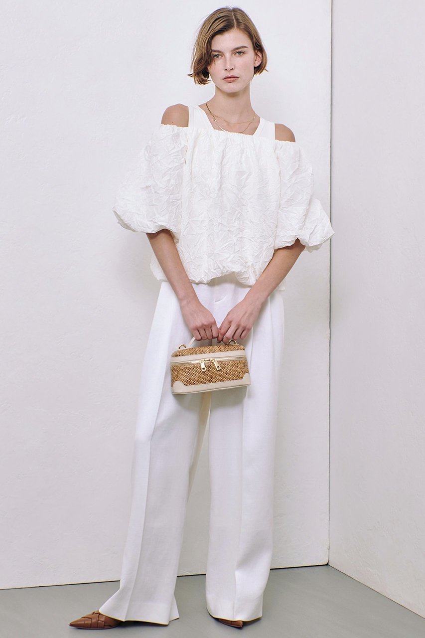 【アルアバイル/allureville】のクリンクルワッシャーオフショルブラウス 人気、トレンドファッション・服の通販 founy(ファニー) 　ファッション　Fashion　レディースファッション　Fashion for Women　トップス・カットソー　Cut & Sew Tops　シャツ・ブラウス・オフィスカジュアル　Elegant Blouses & Button-Ups　ショート　Short, Short Length　スリーブ　Sleeve, Long Sleeve / Short Sleeve　バランス　Balance, Style Balance　バルーン　Balloon, Balloon Silhouette　ボトム　Bottoms, Lower Wear　夏　Summer　other-4|ID: prp329100004452811 ipo3291000000036139277