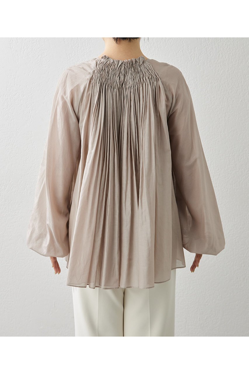 【ウィムガゼット/Whim Gazette】のシルクローンギャザーブラウス 人気、トレンドファッション・服の通販 founy(ファニー) 　ファッション　Fashion　レディースファッション　Fashion for Women　トップス・カットソー　Cut & Sew Tops　シャツ・ブラウス・オフィスカジュアル　Elegant Blouses & Button-Ups　ギャザー　Gathered, Ruffled　シルク　Silk, 100% Silk　スリーブ　Sleeve, Long Sleeve / Short Sleeve　ハンド　Hand, Handmade　ランダム　Random, Irregular　ロング　Long, Long-Length　エレガント 上品　Elegant　other-8|ID: prp329100004452826 ipo3291000000032810684