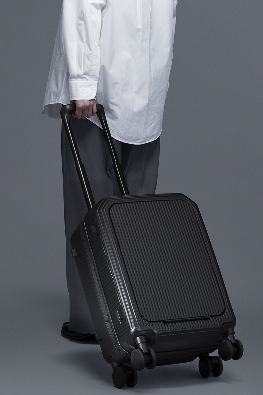 【モノリス/MONOLITH】のSUITCASE PRO OCTA 30 人気、トレンドファッション・服の通販 founy(ファニー) 　ファッション　Fashion　レディースファッション　WOMEN　スーツ　Suits　軽量　Lightweight　フォルム　Form　フラット　Flat　フロント　Front　ポケット　Pocket　ユニセックス　Unisex　再入荷　Restock/Back In Stock/Re Arrival　スーツケース キャリーケース　Suitcase　other-2|ID: prp329100004454692 ipo3291000000031251360