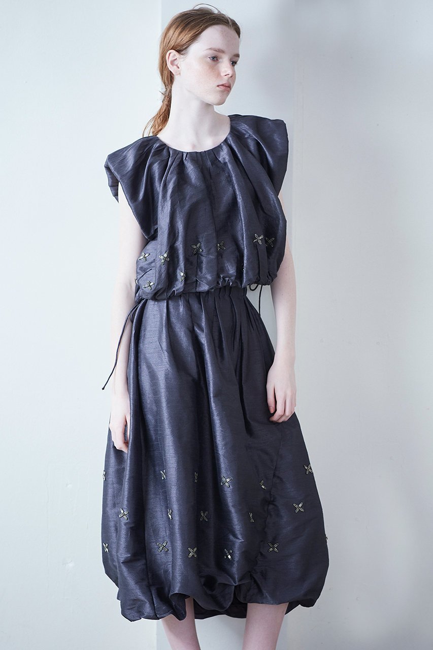 【マリリンムーン/MARILYN MOON】の【SOI-MeME】ビーズモチーフタフタアシンメトリーバルーンスカート 人気、トレンドファッション・服の通販 founy(ファニー) 　ファッション　Fashion　レディースファッション　Fashion for Women　スカート　Skirts　おすすめ　Recommended / Our Picks　エレガント 上品　Elegant　オケージョン　Occasion Wear　ギャザー　Gathered, Ruffled　セットアップ　Set-Up, Coordinated Outfit　バルーン　Balloon, Balloon Silhouette　モチーフ　Motif, Design Theme　other-8|ID: prp329100004454739 ipo3291000000035813382