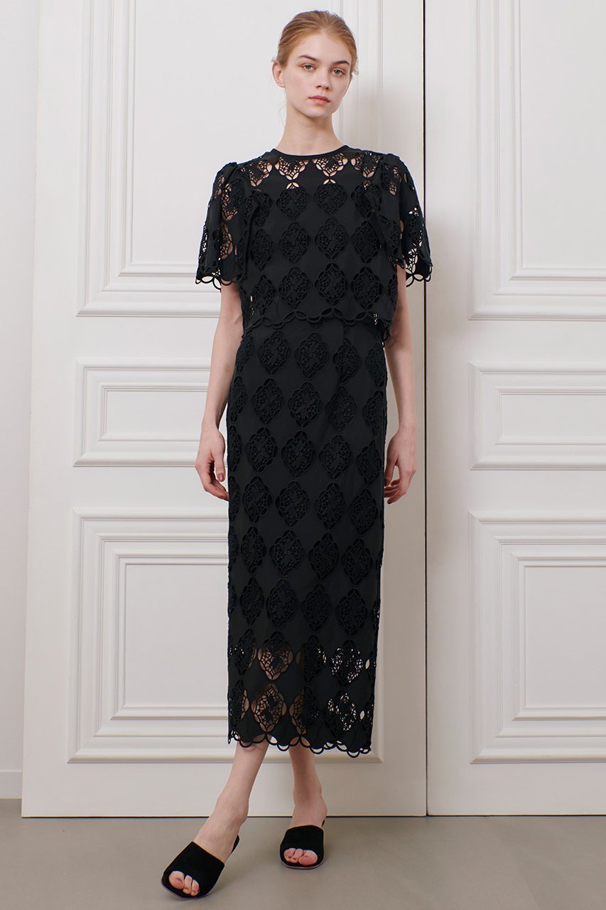 【アルアバイル/allureville】の【LOULOU WILLOUGHBY】タフタシシュウフレアスリーブブラウス 人気、トレンドファッション・服の通販 founy(ファニー) 　ファッション　Fashion　レディースファッション　Fashion for Women　トップス・カットソー　Cut & Sew Tops　シャツ・ブラウス・オフィスカジュアル　Elegant Blouses & Button-Ups　コンパクト　Compact, Small Size　ショート　Short, Short Length　スリーブ　Sleeve, Long Sleeve / Short Sleeve　セットアップ　Set-Up, Coordinated Outfit　タフタ　Taffeta, Structured Fabric　モダン　Modern, Contemporary　モチーフ　Motif, Design Theme　ワイド　Wide, Wide Fit　エレガント 上品　Elegant　再入荷　Restock / Back in Stock　other-4|ID: prp329100004454743 ipo3291000000032705937