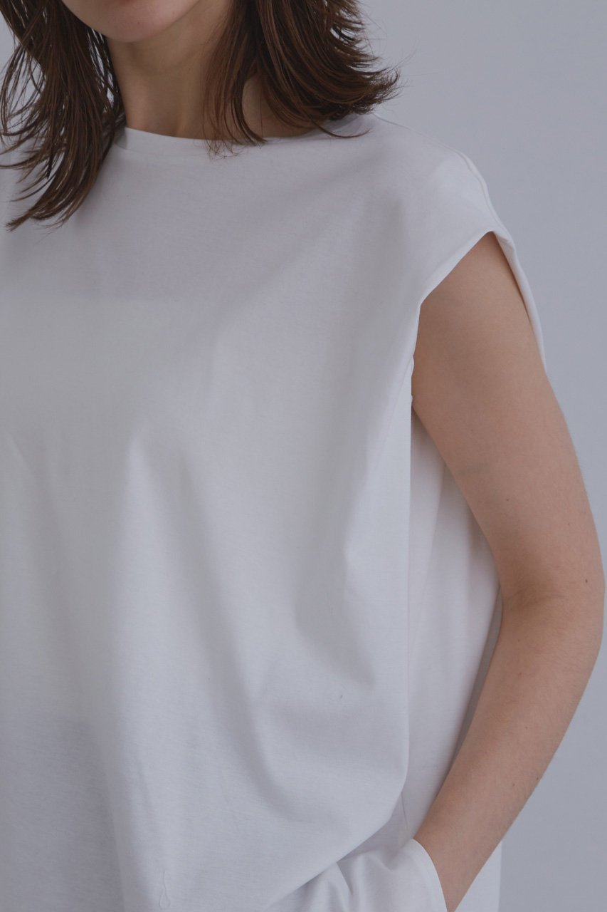 【ル フィル/LE PHIL】のシルキースムースノースリーブT 人気、トレンドファッション・服の通販 founy(ファニー) 　ファッション　Fashion　レディースファッション　Fashion for Women　トップス・カットソー　Cut & Sew Tops　キャミソール&ノースリーブ　Camisoles & Sleeveless Tops　シャツ・ブラウス・オフィスカジュアル　Elegant Blouses & Button-Ups　ロングTシャツ・Tシャツ　Longline T-Shirts & Tees　カットソー・ベーシックTシャツ　Cut-and-Sewn Tops / Stretch Tees & Basics　おすすめ　Recommended / Our Picks　キャミソール　Camisole, Spaghetti Strap Top　タンク　Tank Top, Sleeveless Top　ドレープ　Drape, Draping Fabric　リラックス　Relax, Relaxed Fit　エレガント 上品　Elegant　other-2|ID: prp329100004454752 ipo3291000000036057188