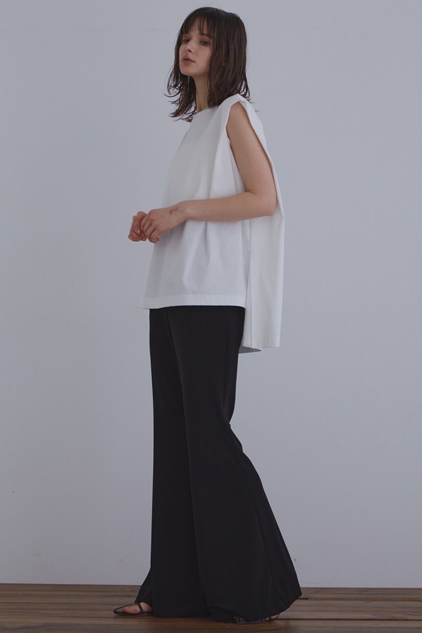 【ル フィル/LE PHIL】のシルキースムースノースリーブT 人気、トレンドファッション・服の通販 founy(ファニー) 　ファッション　Fashion　レディースファッション　Fashion for Women　トップス・カットソー　Cut & Sew Tops　キャミソール&ノースリーブ　Camisoles & Sleeveless Tops　シャツ・ブラウス・オフィスカジュアル　Elegant Blouses & Button-Ups　ロングTシャツ・Tシャツ　Longline T-Shirts & Tees　カットソー・ベーシックTシャツ　Cut-and-Sewn Tops / Stretch Tees & Basics　おすすめ　Recommended / Our Picks　キャミソール　Camisole, Spaghetti Strap Top　タンク　Tank Top, Sleeveless Top　ドレープ　Drape, Draping Fabric　リラックス　Relax, Relaxed Fit　エレガント 上品　Elegant　other-6|ID: prp329100004454752 ipo3291000000036057192