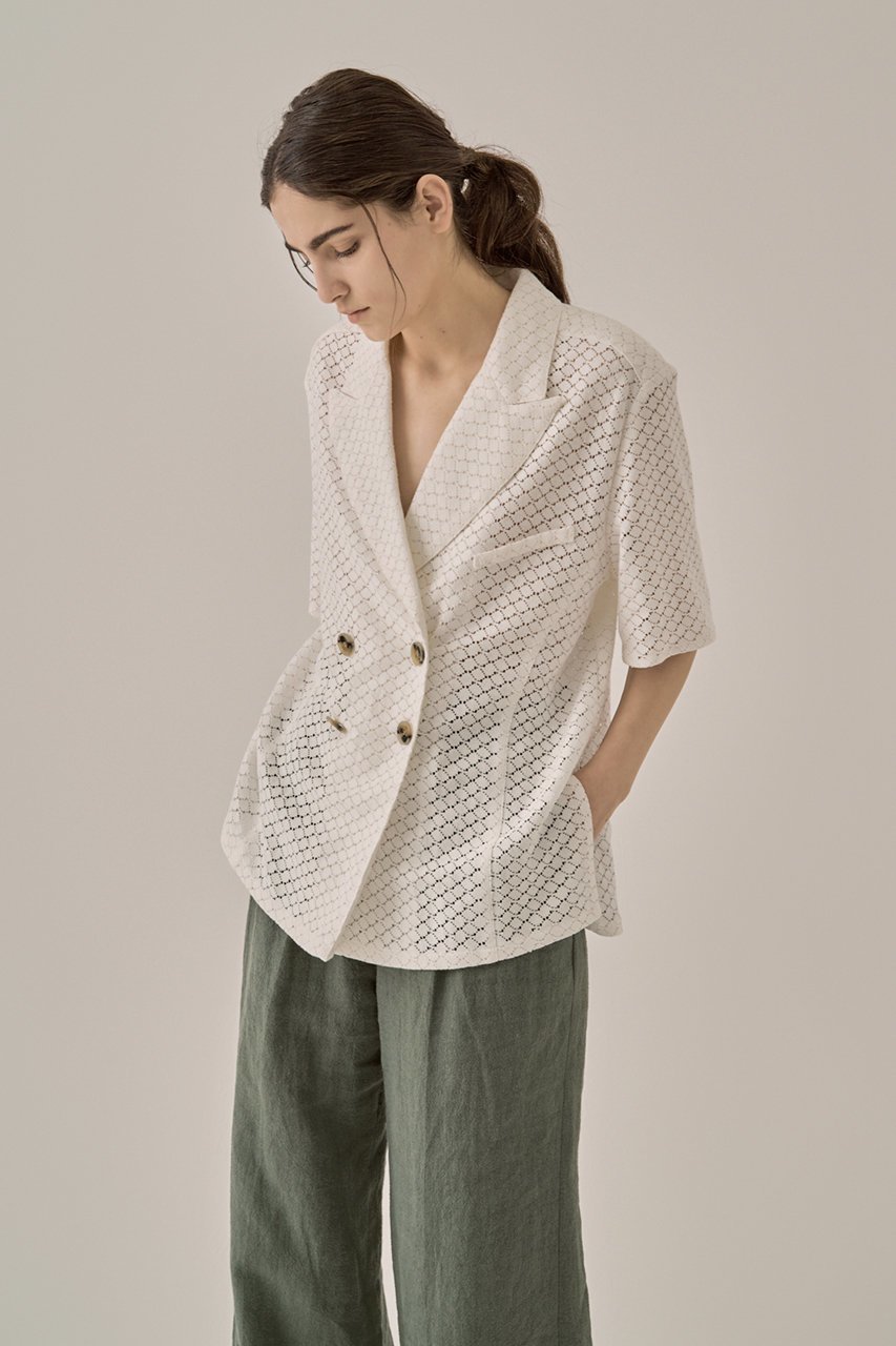 【アキラナカ/AKIRANAKA】のSylvie レースシャツ 人気、トレンドファッション・服の通販 founy(ファニー) 　ファッション　Fashion　レディースファッション　Fashion for Women　トップス・カットソー　Cut & Sew Tops　シャツ・ブラウス・オフィスカジュアル　Elegant Blouses & Button-Ups　ショート　Short, Short Length　スリーブ　Sleeve, Long Sleeve / Short Sleeve　センター　Center, Center Line　マニッシュ　Mannish, Boyish　モダン　Modern, Contemporary　レース　Lace, Lace Fabric　other-6|ID: prp329100004456389 ipo3291000000032844413
