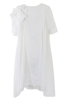 【アユーシ/AAYUSHI】 フラワーモチーフアシメヘムチュニック人気、トレンドファッション・服の通販 founy(ファニー) ファッション Fashion レディースファッション Fashion for Women トップス・カットソー Cut & Sew Tops シャツ・ブラウス・オフィスカジュアル Elegant Blouses & Button-Ups 花柄・フラワープリント・モチーフ Floral Prints & Motifs / Flower Pattern Tops ショート Short, Short Length シンプル Simple, Minimal スリーブ Sleeve, Long Sleeve / Short Sleeve チュニック Tunic, Long Top フラワー Flower, Floral フレア Flare, Flared モチーフ Motif, Design Theme |ID:prp329100004457666