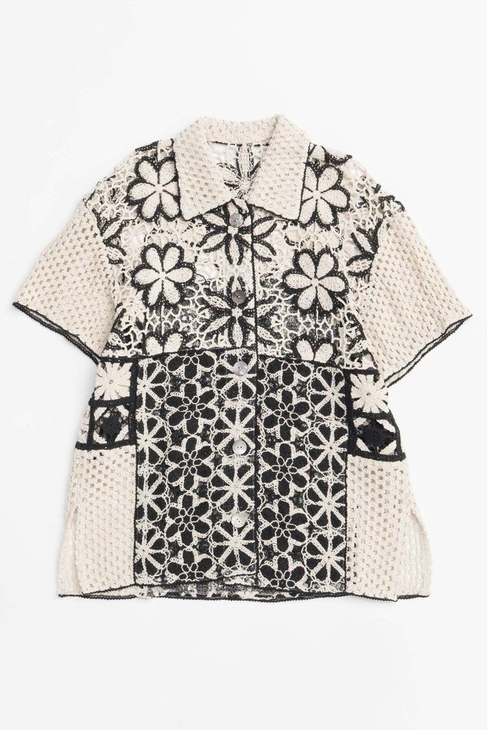 【メゾンスペシャル/MAISON SPECIAL】のMixed Lace Oversized Shirt/ミックスレースオーバーシャツ インテリア・キッズ・メンズ・レディースファッション・服の通販 founy(ファニー) https://founy.com/ ファッション Fashion レディースファッション WOMEN トップス・カットソー Tops/Tshirt シャツ/ブラウス Shirts/Blouses クロシェ Crochet ショート Short スリーブ Sleeve セットアップ Set Up リラックス Relax レース Race おすすめ Recommend 夏 Summer 旅行 Travel |ID: prp329100004464610 ipo3291000000031236554