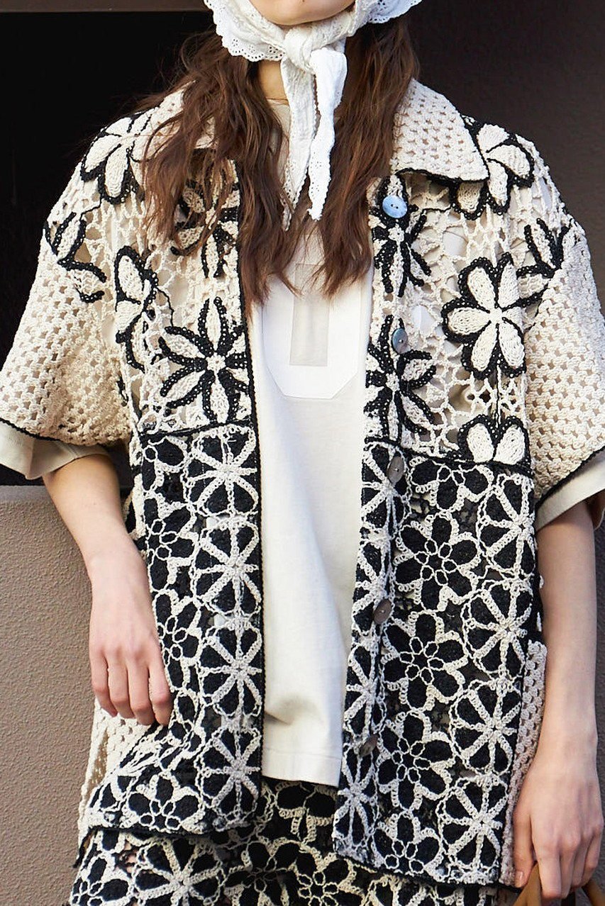 【メゾンスペシャル/MAISON SPECIAL】のMixed Lace Oversized Shirt/ミックスレースオーバーシャツ 人気、トレンドファッション・服の通販 founy(ファニー) 　ファッション　Fashion　レディースファッション　Fashion for Women　トップス・カットソー　Cut & Sew Tops　シャツ・ブラウス・オフィスカジュアル　Elegant Blouses & Button-Ups　クロシェ　Crochet, Knitted Lace　ショート　Short, Short Length　スリーブ　Sleeve, Long Sleeve / Short Sleeve　セットアップ　Set-Up, Coordinated Outfit　リラックス　Relax, Relaxed Fit　レース　Lace, Lace Fabric　おすすめ　Recommended / Our Picks　夏　Summer　旅行　Travel　other-8|ID: prp329100004464610 ipo3291000000036097054