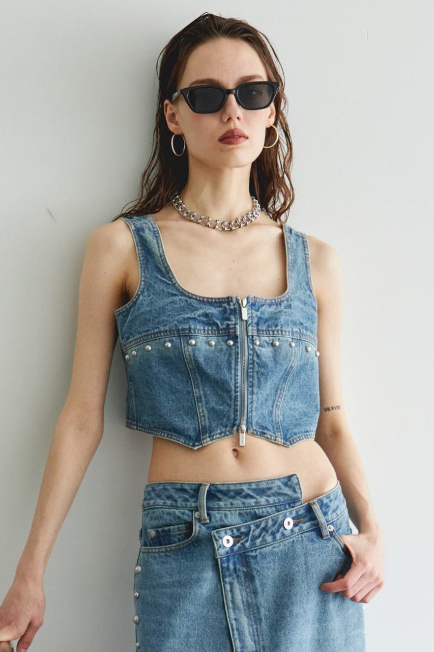 【メゾンスペシャル/MAISON SPECIAL】のStuds Denim Bustier/スタッズデニムビスチェ 人気、トレンドファッション・服の通販 founy(ファニー) 　ファッション　Fashion　レディースファッション　WOMEN　トップス・カットソー　Tops/Tshirt　キャミソール / ノースリーブ　No Sleeves　シャツ/ブラウス　Shirts/Blouses　ビスチェ　Bustier　コンパクト　Compact　シンプル　Simple　ジップ　Zip　スタッズ　Studs　セットアップ　Set Up　デニム　Denim　ノースリーブ　No Sleeve　フロント　Front　おすすめ　Recommend　other-7|ID: prp329100004464625 ipo3291000000031323560