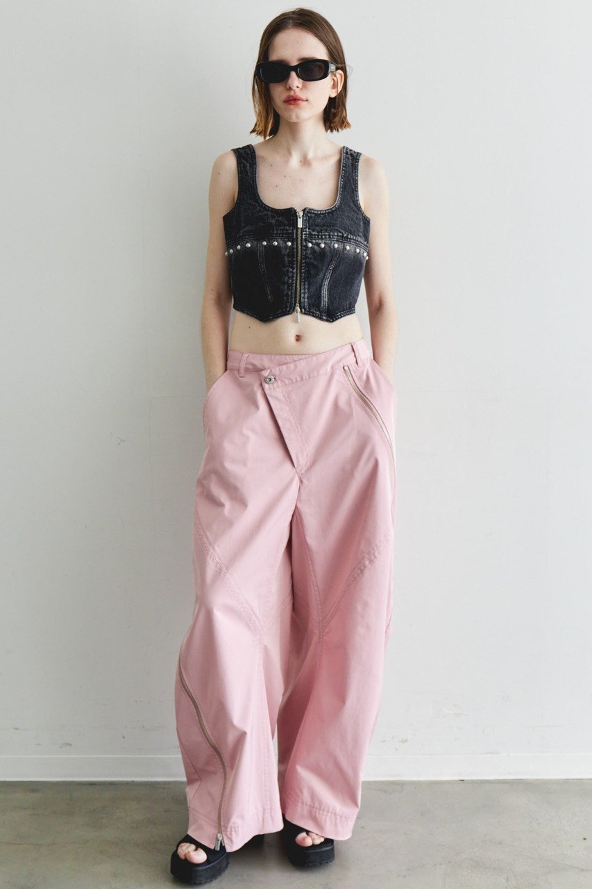 【メゾンスペシャル/MAISON SPECIAL】のStuds Denim Bustier/スタッズデニムビスチェ 人気、トレンドファッション・服の通販 founy(ファニー) 　ファッション　Fashion　レディースファッション　Fashion for Women　トップス・カットソー　Cut & Sew Tops　キャミソール&ノースリーブ　Camisoles & Sleeveless Tops　シャツ・ブラウス・オフィスカジュアル　Elegant Blouses & Button-Ups　ビスチェ　Bustiers & Corset Tops / Layered Bustier Style　コンパクト　Compact, Small Size　シンプル　Simple, Minimal　ジップ　Zip, Zipper　スタッズ　Studs, Metal Accents　セットアップ　Set-Up, Coordinated Outfit　デニム　Denim, Jeans Material　ノースリーブ　Sleeveless, No-Sleeve　フロント　Front, Front Design　おすすめ　Recommended / Our Picks　other-6|ID: prp329100004464625 ipo3291000000035688998