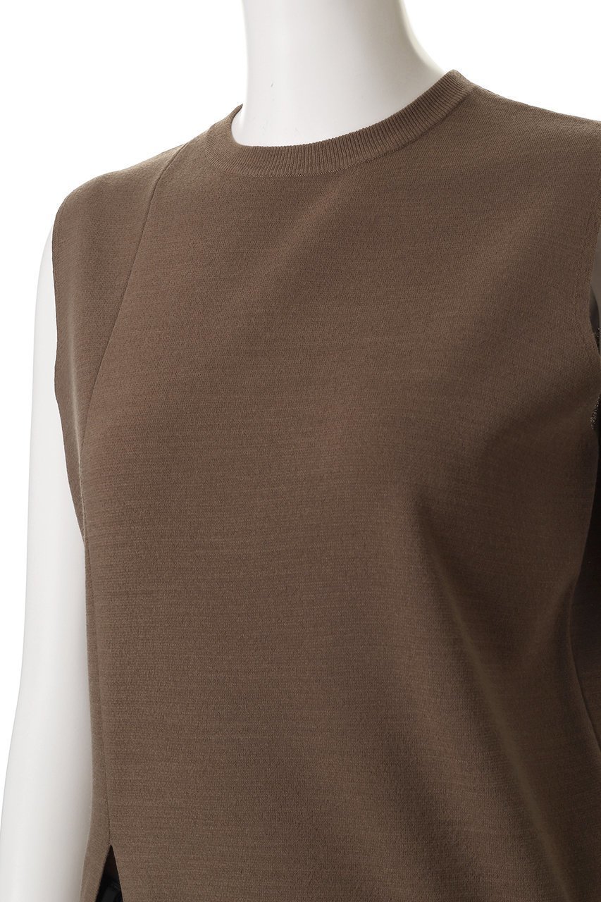 【オブリオ/AUBRIOT】のイタリアンウール ニットベスト 人気、トレンドファッション・服の通販 founy(ファニー) 　ファッション　Fashion　レディースファッション　Fashion for Women　トップス・カットソー　Cut & Sew Tops　ニット　Knit Tops & Sweaters　ベスト&ジレ / 重ね着スタイル　Vests & Gilets　カジュアルプルオーバー・ニットトップス　Pullovers & Knit Tops / Casual Pullovers　スリット　Slit, Slit Detail　フロント　Front, Front Design　ベスト　Vest, Waistcoat　エレガント 上品　Elegant　other-5|ID: prp329100004468858 ipo3291000000035622852