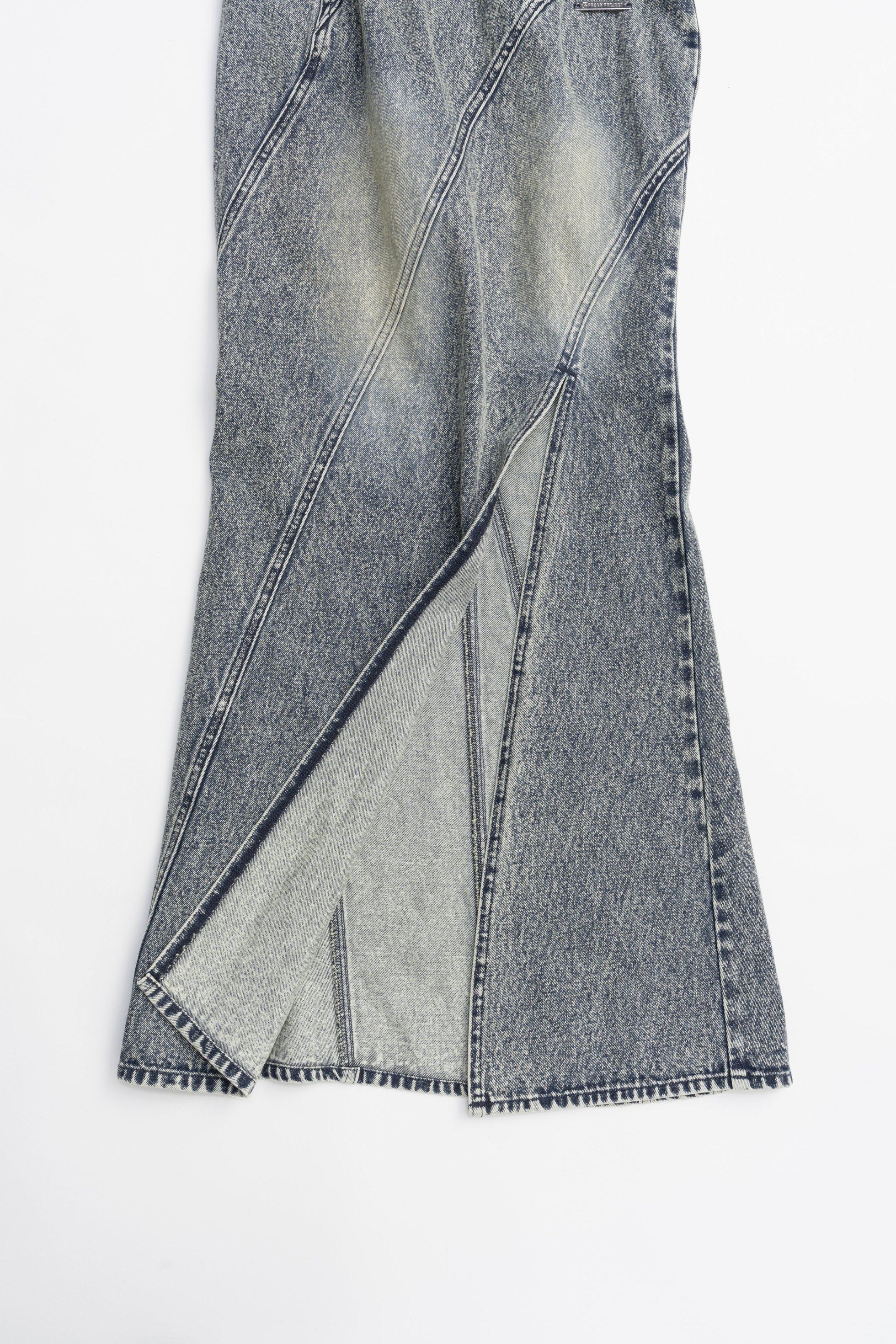 【プランク プロジェクト/PRANK PROJECT】のスカルプテッドデニムマキシスカート / Sculpted Denim Maxi Skirt 人気、トレンドファッション・服の通販 founy(ファニー) 　ファッション　Fashion　レディースファッション　Fashion for Women　スカート　Skirts　ロングスカート　Long Skirts / Maxi & Midi Skirts　おすすめ　Recommended / Our Picks　パターン　Pattern, Design Print　ビンテージ　Vintage, Retro Style　フォルム　Silhouette, Form　ランダム　Random, Irregular　ロング　Long, Long-Length　再入荷　Restock / Back in Stock　other-6|ID: prp329100004468859 ipo3291000000032769125