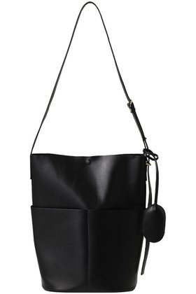 【プレインピープル/PLAIN PEOPLE】 【REN】SLEEK PATHショルダーバッグ人気、トレンドファッション・服の通販 founy(ファニー) ファッション Fashion レディースファッション Ladies' Fashion Online バッグ Bag シンプル Simple フォルム Form ポケット Pocket ラップ Wrap エレガント 上品 Elegant 再入荷 Restock/Back In Stock/Re Arrival |ID:prp329100004468935