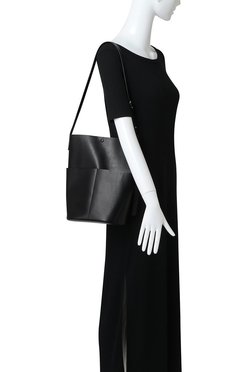 【プレインピープル/PLAIN PEOPLE】の【REN】SLEEK PATHショルダーバッグ 人気、トレンドファッション・服の通販 founy(ファニー) 　ファッション　Fashion　レディースファッション　Fashion for Women　バッグ　Bags　シンプル　Simple, Minimal　フォルム　Silhouette, Form　ポケット　Pocket, Pocket Detail　ラップ　Wrap, Wrap Design　エレガント 上品　Elegant　再入荷　Restock / Back in Stock　other-2|ID: prp329100004468935 ipo3291000000032629636