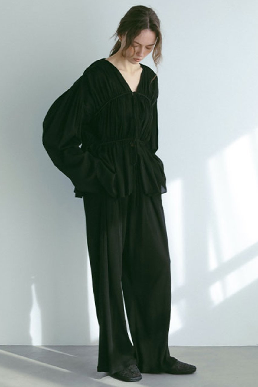 【エトレトウキョウ/ETRE TOKYO】のギャザーボリュームエアリートップス 人気、トレンドファッション・服の通販 founy(ファニー) 　ファッション　Fashion　レディースファッション　Fashion for Women　トップス・カットソー　Cut & Sew Tops　シャツ・ブラウス・オフィスカジュアル　Elegant Blouses & Button-Ups　おすすめ　Recommended / Our Picks　エアリー　Airy Texture　ギャザー　Gathered, Ruffled　スリーブ　Sleeve, Long Sleeve / Short Sleeve　フロント　Front, Front Design　ロング　Long, Long-Length　エレガント 上品　Elegant　other-7|ID: prp329100004472580 ipo3291000000032840716