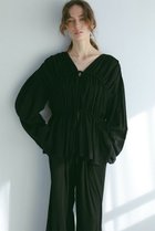 【エトレトウキョウ/ETRE TOKYO】のギャザーボリュームエアリートップス 人気、トレンドファッション・服の通販 founy(ファニー) ファッション Fashion レディースファッション Fashion for Women トップス・カットソー Cut & Sew Tops シャツ・ブラウス・オフィスカジュアル Elegant Blouses & Button-Ups おすすめ Recommended / Our Picks エアリー Airy Texture ギャザー Gathered, Ruffled スリーブ Sleeve, Long Sleeve / Short Sleeve フロント Front, Front Design ロング Long, Long-Length エレガント 上品 Elegant thumbnail ブラック|ID: prp329100004472580 ipo3291000000034955511