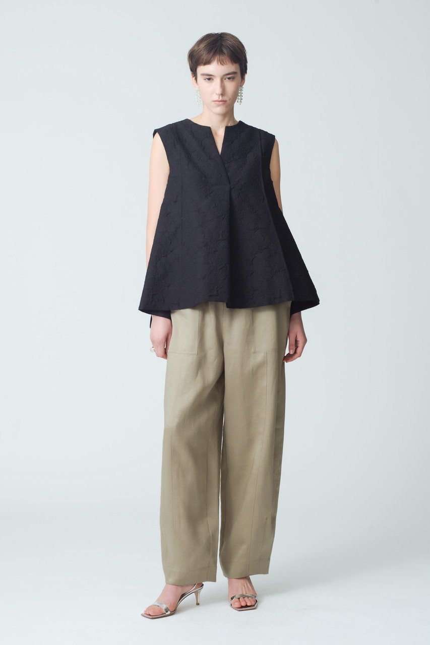【エブール/ebure】のコットンフラワージャカード キーネックブラウス 人気、トレンドファッション・服の通販 founy(ファニー) 　ファッション　Fashion　レディースファッション　Fashion for Women　トップス・カットソー　Cut & Sew Tops　キャミソール&ノースリーブ　Camisoles & Sleeveless Tops　シャツ・ブラウス・オフィスカジュアル　Elegant Blouses & Button-Ups　ジャカード／ジャガード　Jacquard, Woven Pattern　スキッパー　Skipper, Open Collar　デニム　Denim, Jeans Material　ノースリーブ　Sleeveless, No-Sleeve　メッシュ　Mesh, Net Fabric　other-6|ID: prp329100004472599 ipo3291000000032841566