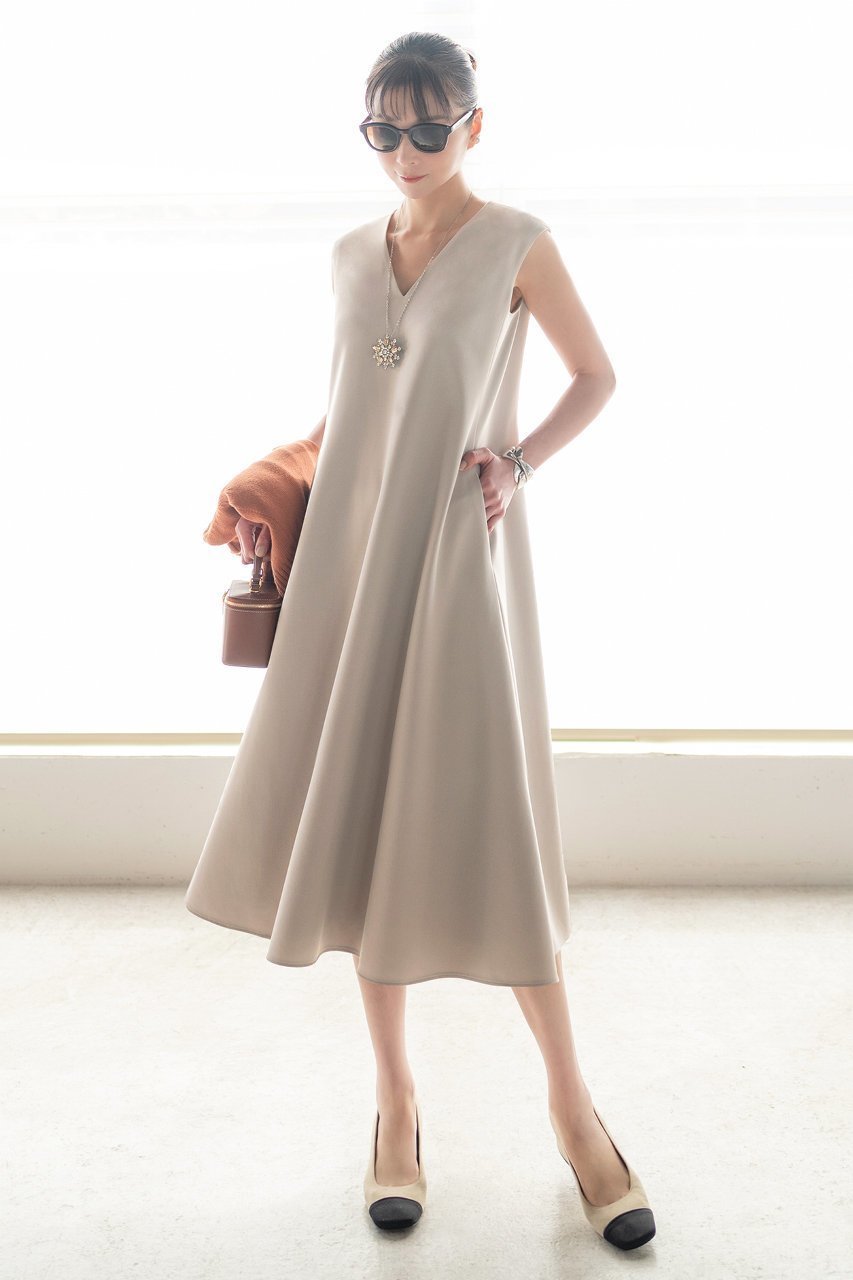 【デイジーリン/DAISY LIN】のDress “Graceful Flare” 人気、トレンドファッション・服の通販 founy(ファニー) 　ファッション　Fashion　レディースファッション　Fashion for Women　ワンピース　Dresses　フォーマル・パーティードレス・結婚式用ドレス　Elegant & Casual Dresses　チュニック　Tunic Tops & Dresses　アンダー　Underwear Essentials　春　Spring　シェイプ　Shape, Slim Fit　ストレッチ　Stretch, Stretchy Fabric　チュニック　Tunic, Long Top　ドレープ　Drape, Draping Fabric　パウダー　Powder, Soft Tone　パターン　Pattern, Design Print　フレア　Flare, Flared　ポケット　Pocket, Pocket Detail　リラックス　Relax, Relaxed Fit　再入荷　Restock / Back in Stock　other-4|ID: prp329100004472627 ipo3291000000032810323
