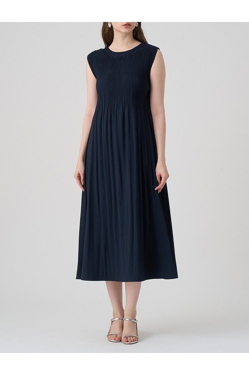 【アナイ/ANAYI】のサッカーストレッチプリーツワンピース 人気、トレンドファッション・服の通販 founy(ファニー) 　ファッション　Fashion　レディースファッション　WOMEN　ワンピース　Dress　チュニック　Tunic　サッカー　Soccer　ストライプ　Stripe　ストレッチ　Stretch　チュニック　Tunic　フィット　Fit　フレア　Flare　プリーツ　Pleats　ペチコート　Petticoat　ロング　Long　エレガント 上品　Elegant　夏　Summer　NEW・新作・新着・新入荷　New Arrivals　無地　Plain Color　other-5|ID: prp329100004472750 ipo3291000000032182577