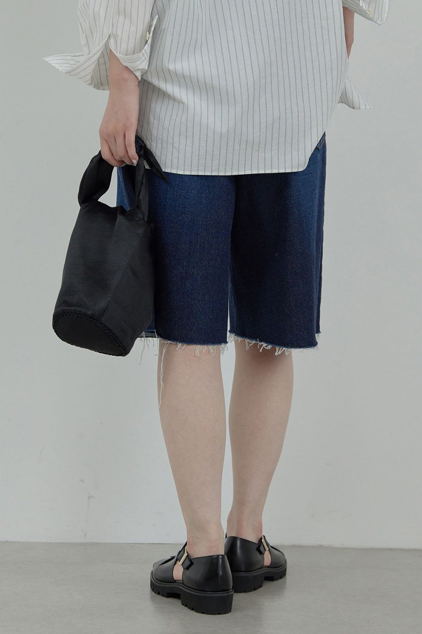 【ガリャルダガランテ/GALLARDAGALANTE】の【HERITANOVUM】ハーフデニムパンツ 人気、トレンドファッション・服の通販 founy(ファニー) 　ファッション　Fashion　レディースファッション　Fashion for Women　パンツ　Pants & Trousers　デニムパンツ・ジーンズ・美脚デニム　Denim Jeans & Pants　ショートパンツ・ハーフパンツ　High-Waisted & Relaxed Shorts　カットソー　Cut and Sewn Top　ショート　Short, Short Length　シンプル　Simple, Minimal　スタンダード　Standard, Basic　デニム　Denim, Jeans Material　トレンド　Trend, Trending Now　ハーフ　Half, Half-Length　フリンジ　Fringe, Tassel　other-8|ID: prp329100004475046 ipo3291000000032902741