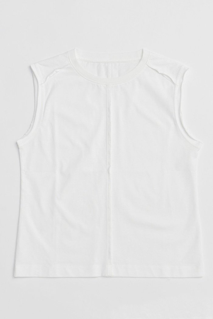 【メゾンスペシャル/MAISON SPECIAL】のCutoff Sleeveless Tops/カットオフノースリーブトップス インテリア・キッズ・メンズ・レディースファッション・服の通販 founy(ファニー) https://founy.com/ ファッション Fashion レディースファッション WOMEN トップス・カットソー Tops/Tshirt キャミソール / ノースリーブ No Sleeves シャツ/ブラウス Shirts/Blouses ロング / Tシャツ T-Shirts カットソー Cut and Sewn インナー Inner カットソー Cut And Sew キャミソール Camisole シンプル Simple タンク Tank ボックス Box ロング Long 再入荷 Restock/Back In Stock/Re Arrival 夏 Summer |ID: prp329100004475084 ipo3291000000031549138