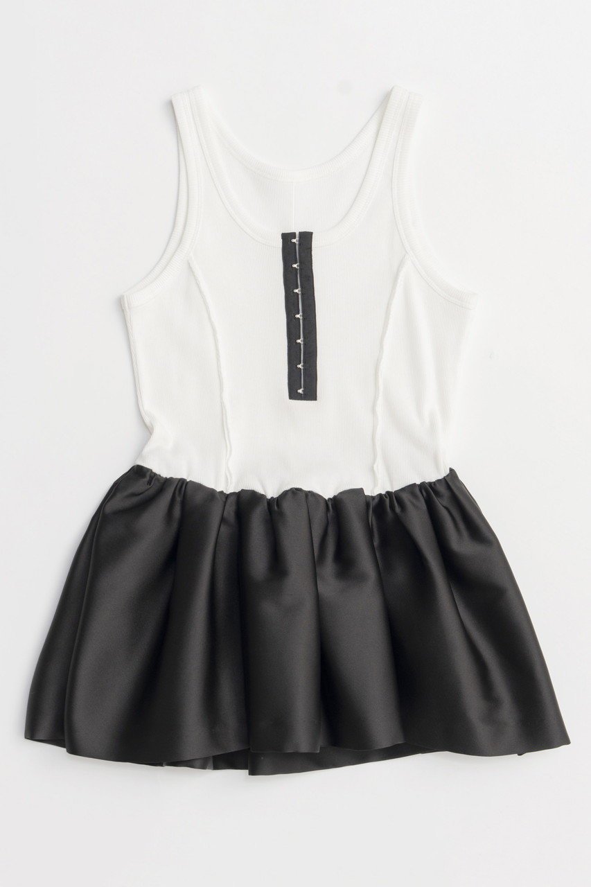 【メゾンスペシャル/MAISON SPECIAL】のSatin Combination Peplum Tank Top/サテンコンビペプラムタンクトップ インテリア・キッズ・メンズ・レディースファッション・服の通販 founy(ファニー) 　ファッション　Fashion　レディースファッション　WOMEN　トップス・カットソー　Tops/Tshirt　シャツ/ブラウス　Shirts/Blouses　ロング / Tシャツ　T-Shirts　カットソー　Cut and Sewn　サテン　Satin　ショート　Short　シンプル　Simple　スリーブ　Sleeve　タンク　Tank　ドッキング　Docking　フリル　Frills　夏　Summer　WHT(ホワイト)|ID: prp329100004475086 ipo3291000000031549169