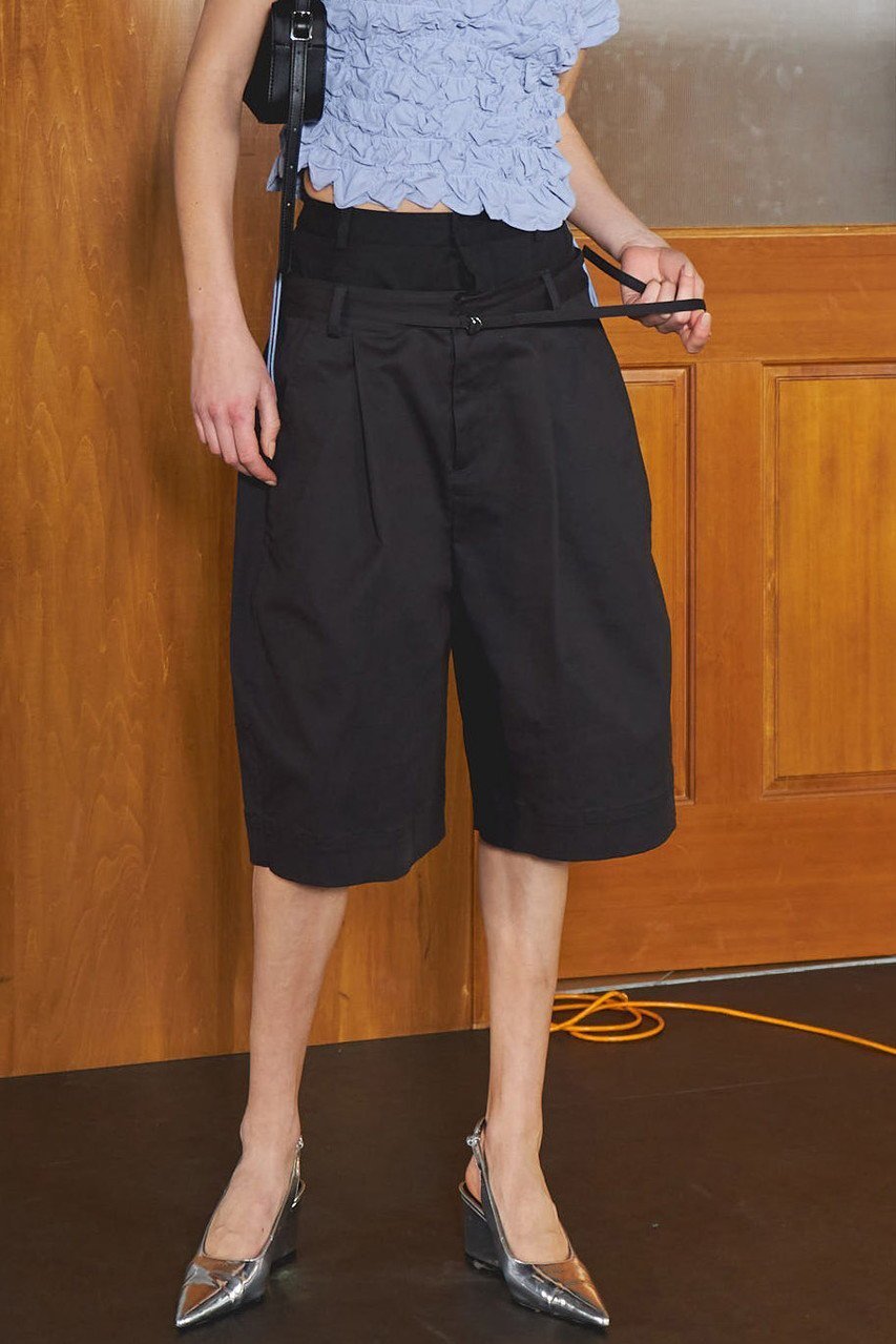 【メゾンスペシャル/MAISON SPECIAL】の2way Double Waist Curve Shorts/2WAYダブルウエストカーブハーフパンツ 大人の最旬トレンドファッション＆コーディネート founy(ファウニー) 　ファッション　Fashion　レディースファッション　Fashion for Women　パンツ　Pants & Trousers　ショートパンツ・ハーフパンツ　High-Waisted & Relaxed Shorts　シアー　Sheer, See-Through　ショート　Short, Short Length　ストレッチ　Stretch, Stretchy Fabric　タイツ　Tights, Legwear　トレンド　Trend, Trending Now　レース　Lace, Lace Fabric　おすすめ　Recommended / Our Picks　other-8|ID: prp329100004475149 ipo3291000000035338931