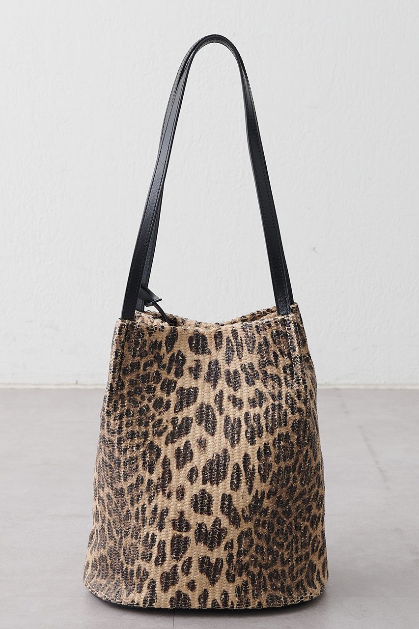 【ウィムガゼット/Whim Gazette】の【NOVIA】別注Straw LEO TOTE 人気、トレンドファッション・服の通販 founy(ファニー) 　ファッション　Fashion　レディースファッション　Fashion for Women　バッグ　Bags　イタリア　Italy　軽量　Lightweight, Ultra Light　シンプル　Simple, Minimal　プリント　Print, Printed Pattern　ポーチ　Pouch, Small Case　別注　Limited Edition, Custom Order　リゾート　Resort, Vacation Style　レオパード　Leopard, Animal Print　おすすめ　Recommended / Our Picks　夏　Summer　other-2|ID: prp329100004480646 ipo3291000000032779148