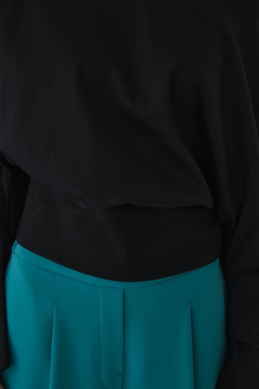 【リムアーク/RIM.ARK】のSleeve tuck cut tops/カットソー 人気、トレンドファッション・服の通販 founy(ファニー) 　ファッション　Fashion　レディースファッション　Fashion for Women　トップス・カットソー　Cut & Sew Tops　シャツ・ブラウス・オフィスカジュアル　Elegant Blouses & Button-Ups　ロングTシャツ・Tシャツ　Longline T-Shirts & Tees　カットソー・ベーシックTシャツ　Cut-and-Sewn Tops / Stretch Tees & Basics　おすすめ　Recommended / Our Picks　カットソー　Cut and Sewn Top　スリーブ　Sleeve, Long Sleeve / Short Sleeve　ロング　Long, Long-Length　other-8|ID: prp329100004482873 ipo3291000000035421657