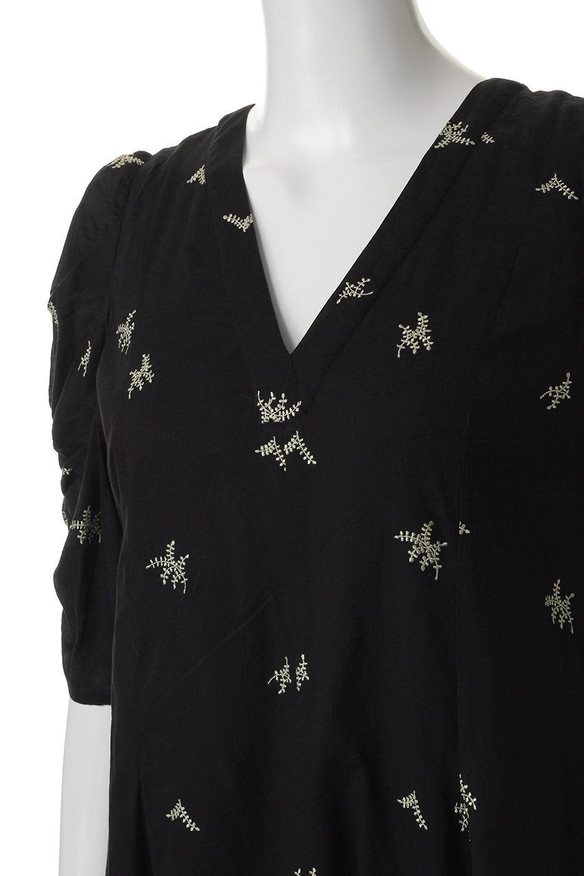 【ヌキテパ/NE QUITTEZ PAS】のCOTTON VOILE DOT LEAF 刺しゅう ギャザースリーブドレス 人気、トレンドファッション・服の通販 founy(ファニー) 　ファッション　Fashion　レディースファッション　Fashion for Women　ワンピース　Dresses　フォーマル・パーティードレス・結婚式用ドレス　Elegant & Casual Dresses　チュニック　Tunic Tops & Dresses　ギャザー　Gathered, Ruffled　スリーブ　Sleeve, Long Sleeve / Short Sleeve　チュニック　Tunic, Long Top　ドレス　Dress, One-Piece　モチーフ　Motif, Design Theme　リーフ　Leaf, Botanical Leaf　ロング　Long, Long-Length　エレガント 上品　Elegant　other-5|ID: prp329100004482914 ipo3291000000032857446