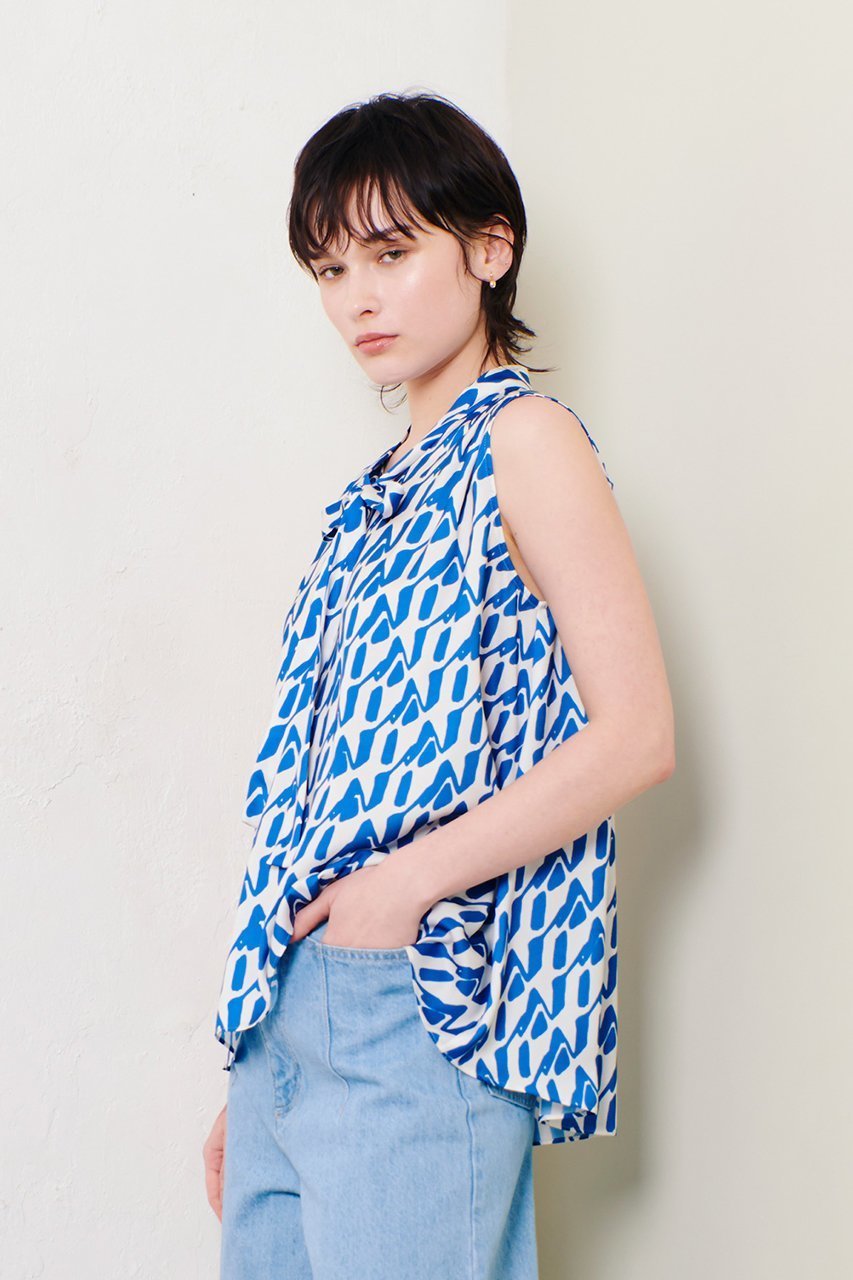 【アルアバイル/allureville】のOFFICINAプリントブラウス 人気、トレンドファッション・服の通販 founy(ファニー) 　ファッション　Fashion　レディースファッション　WOMEN　トップス・カットソー　Tops/Tshirt　キャミソール / ノースリーブ　No Sleeves　シャツ/ブラウス　Shirts/Blouses　おすすめ　Recommend　インナー　Inner　サマー　Summer　シンプル　Simple　ジャケット　Jacket　ノースリーブ　No Sleeve　プリント　Print　ボトム　Bottom　リボン　Ribbon　夏　Summer　other-6|ID: prp329100004485202 ipo3291000000032000595