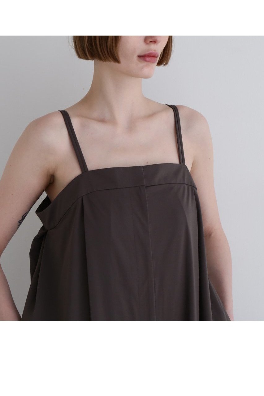 【ル フィル/LE PHIL】のナイロントリコットロンパース 人気、トレンドファッション・服の通販 founy(ファニー) 　ファッション　Fashion　レディースファッション　WOMEN　パンツ　Pants　サロペット　Overalls　シンプル　Simple　ジャージ　Jersey　センター　Center　ドレープ　Drape　ビッグ　Big　マニッシュ　Mannish　メンズ　Mens　エレガント 上品　Elegant　NEW・新作・新着・新入荷　New Arrivals　other-2|ID: prp329100004485242 ipo3291000000031616691