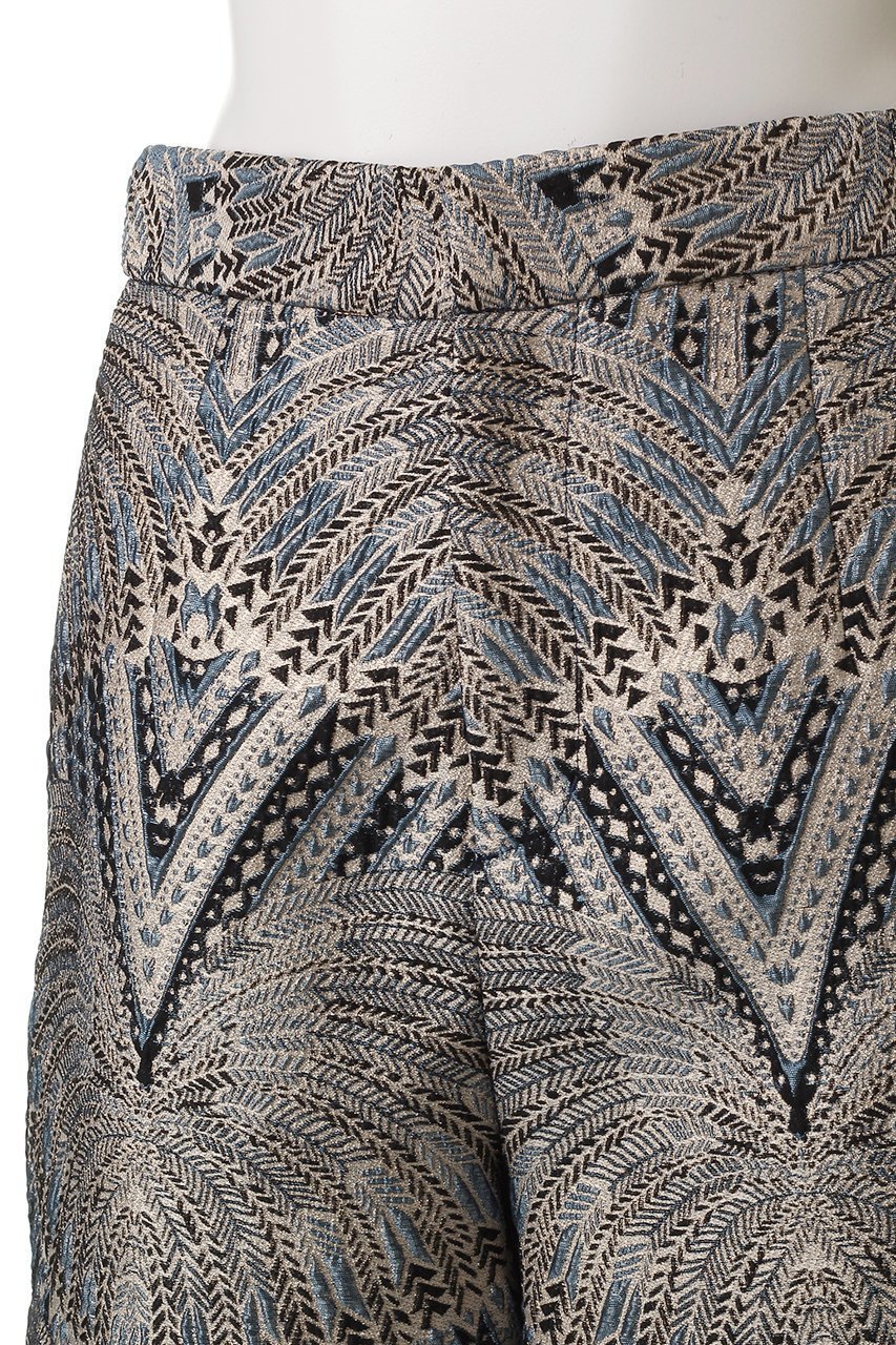 【ティーチ/TEECHI】のメタルジャカードショートパンツ 人気、トレンドファッション・服の通販 founy(ファニー) 　ファッション　Fashion　レディースファッション　Fashion for Women　パンツ　Pants & Trousers　ショートパンツ・ハーフパンツ　High-Waisted & Relaxed Shorts　ショート　Short, Short Length　ジャカード／ジャガード　Jacquard, Woven Pattern　ボトム　Bottoms, Lower Wear　メタリック　Metallic, Shiny Finish　other-5|ID: prp329100004485279 ipo3291000000035418310