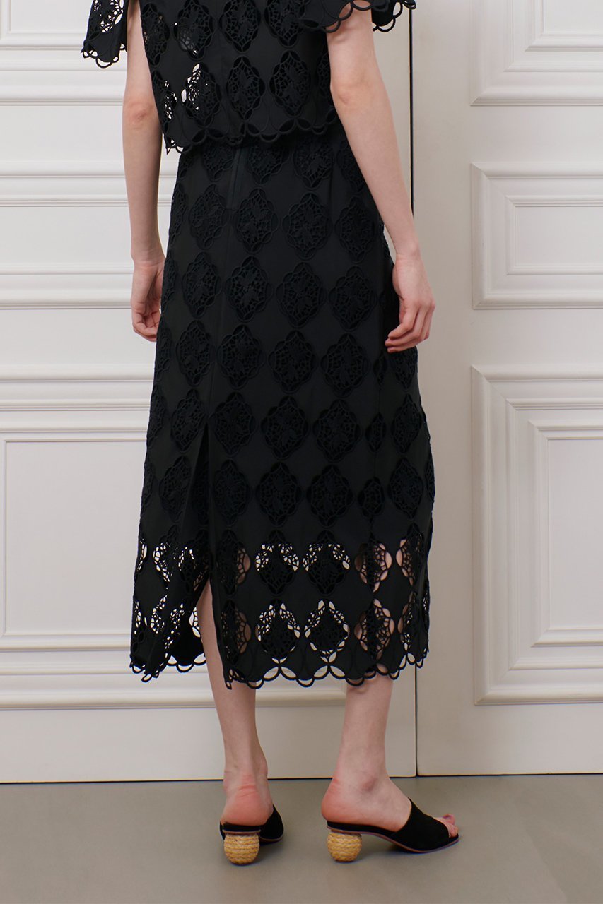 【アルアバイル/allureville】の【Loulou Willoughby】タフタシシュウタイトスカート 人気、トレンドファッション・服の通販 founy(ファニー) 　ファッション　Fashion　レディースファッション　WOMEN　スカート　Skirt　ロングスカート　Long Skirt　タイトスカート　Tight Skirt　フィット　Fit　レース　Race　ロング　Long　エレガント 上品　Elegant　other-8|ID: prp329100004486863 ipo3291000000032013654