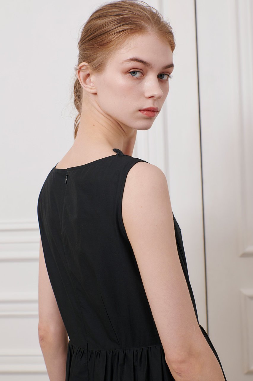 【アルアバイル/allureville】の【LOULOU WILLOUGHBY】エンブロイダリーノースリワンピース 人気、トレンドファッション・服の通販 founy(ファニー) 　ファッション　Fashion　レディースファッション　Fashion for Women　ワンピース　Dresses　チュニック　Tunic Tops & Dresses　ギャザー　Gathered, Ruffled　サマー　Summer, Summer Style　スクエア　Square, Square Shape　チュニック　Tunic, Long Top　デコルテ　Décolleté, Neckline　ドレス　Dress, One-Piece　フィット　Fit, Slim Fit　メッシュ　Mesh, Net Fabric　モダン　Modern, Contemporary　ロング　Long, Long-Length　夏　Summer　other-8|ID: prp329100004486894 ipo3291000000032707259