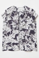 【アルアバイル/allureville】の【LOULOU WILLOUGHBY】サマーナイトプリントフリルブラウス 人気、トレンドファッション・服の通販 founy(ファニー) ファッション Fashion レディースファッション Fashion for Women トップス・カットソー Cut & Sew Tops シャツ・ブラウス・オフィスカジュアル Elegant Blouses & Button-Ups ショート Short, Short Length スリーブ Sleeve, Long Sleeve / Short Sleeve フェミニン Feminine, Girly フリル Frill, Ruffle プリント Print, Printed Pattern リゾート Resort, Vacation Style 再入荷 Restock / Back in Stock 手描き Hand-Drawn, Illustrated |ID:prp329100004486899