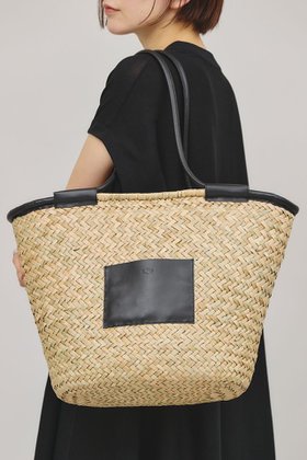 【カレンソロジー/Curensology】の〈CSG〉シーグラスレザーハンドバッグ 人気、トレンドファッション・服の通販 founy(ファニー) ファッション Fashion レディースファッション WOMEN バッグ Bag シンプル Simple スタイリッシュ Stylish スマホ Smartphone タッセル Tassel フロント Front ポケット Pocket モダン Modern 巾着 Purse |ID:prp329100004488875