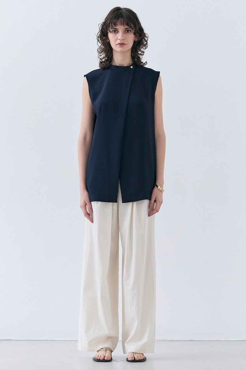 【ベイジ,/BEIGE,】のFLEUR(フルール)/フロントボタンノースリーブブラウス 人気、トレンドファッション・服の通販 founy(ファニー) 　ファッション　Fashion　レディースファッション　Fashion for Women　トップス・カットソー　Cut & Sew Tops　キャミソール&ノースリーブ　Camisoles & Sleeveless Tops　シャツ・ブラウス・オフィスカジュアル　Elegant Blouses & Button-Ups　ノースリーブ　Sleeveless, No-Sleeve　バランス　Balance, Style Balance　リュクス　Luxury, Elegant, High-End, Chic　other-6|ID: prp329100004488893 ipo3291000000032904946