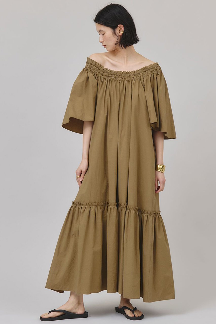 【カレンソロジー/Curensology】のオフショルダーワンピース インテリア・キッズ・メンズ・レディースファッション・服の通販 founy(ファニー) 　ファッション　Fashion　レディースファッション　Fashion for Women　ワンピース　Dresses　チュニック　Tunic Tops & Dresses　オフショルダーワンピース・ドレス　Off-Shoulder Dresses / Bardot Style Dresses　シャーリング　Shirring, Ruched　タイプライター　Typewriter Fabric, Crisp Cotton　チュニック　Tunic, Long Top　ロング　Long, Long-Length　ワッシャー　Washer, Crinkled Finish　定番　Standard, Basic Item　日本製　Made In Japan　カーキ|ID: prp329100004490717 ipo3291000000032811659