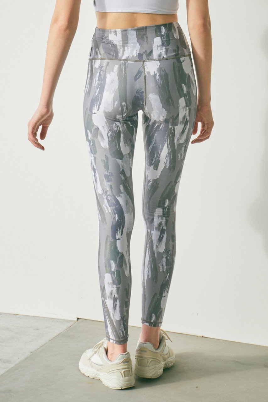 【ジュリエ/Julier】のVertical brushプリントレギンス 人気、トレンドファッション・服の通販 founy(ファニー) 　ファッション　Fashion　レディースファッション　WOMEN　パンツ　Pants　レギンス　Leggings　スポーツ　Sports　フィット　Fit　プリント　Print　ヨガ　Yoga　リゾート　Resort　レギンス　Leggings　ワーク　Work　NEW・新作・新着・新入荷　New Arrivals　other-7|ID: prp329100004496152 ipo3291000000031712252