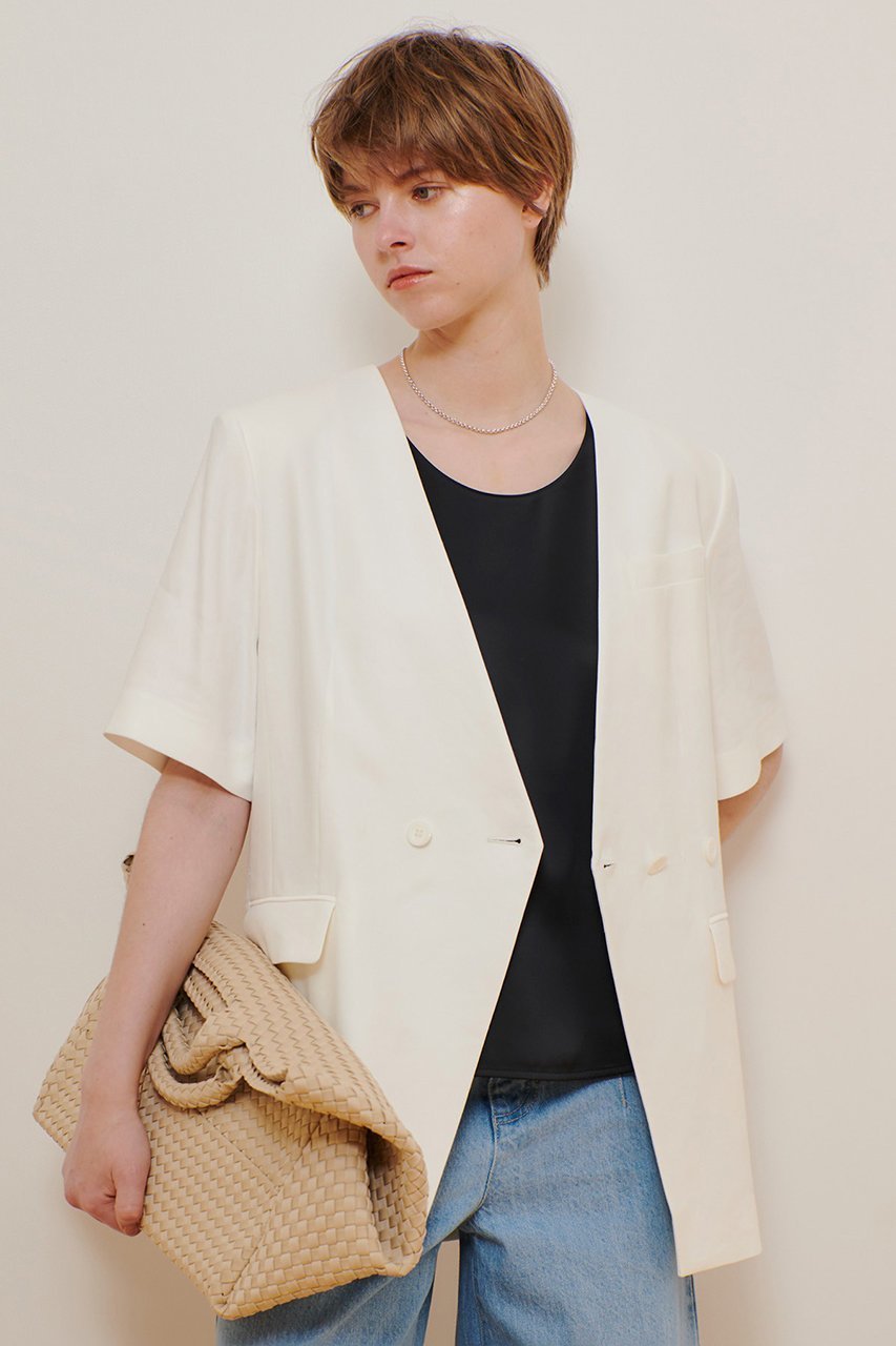 【アルアバイル/allureville】のNALYAハーフスリーブジャケット 人気、トレンドファッション・服の通販 founy(ファニー) ファッション Fashion レディースファッション Fashion for Women アウター Coat / Outerwear Collection レディースジャケット・軽アウター Jackets おすすめ Recommended / Our Picks イタリア Italy インナー Innerwear サテン Satin, Glossy Fabric ジャケット Jacket, Outerwear スリーブ Sleeve, Long Sleeve / Short Sleeve デニム Denim, Jeans Material ハーフ Half, Half-Length ミドル Middle Length, Mid Height 夏 Summer 春 Spring S/S・春夏 SS, Spring/Summer, Warm Season 羽織 Haori, Light Jacket other-2|ID: prp329100004497685 ipo3291000000035310767