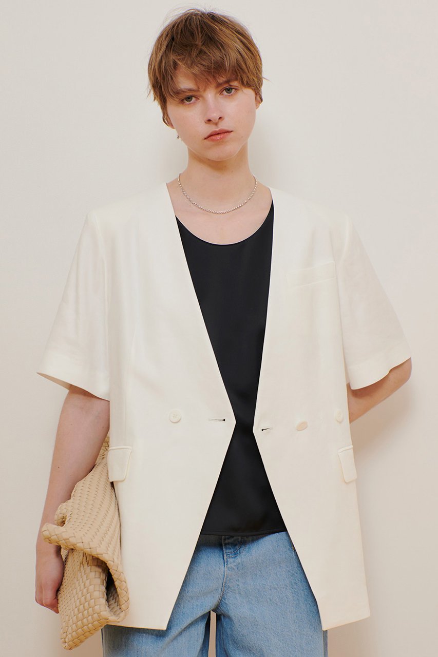 【アルアバイル/allureville】のNALYAハーフスリーブジャケット 人気、トレンドファッション・服の通販 founy(ファニー) 　ファッション　Fashion　レディースファッション　Fashion for Women　アウター　Coat / Outerwear Collection　レディースジャケット・軽アウター　Jackets　おすすめ　Recommended / Our Picks　イタリア　Italy　インナー　Innerwear　サテン　Satin, Glossy Fabric　ジャケット　Jacket, Outerwear　スリーブ　Sleeve, Long Sleeve / Short Sleeve　デニム　Denim, Jeans Material　ハーフ　Half, Half-Length　ミドル　Middle Length, Mid Height　夏　Summer　春　Spring　S/S・春夏　SS, Spring/Summer, Warm Season　羽織　Haori, Light Jacket　 other-1|ID: prp329100004497685 ipo3291000000035724410