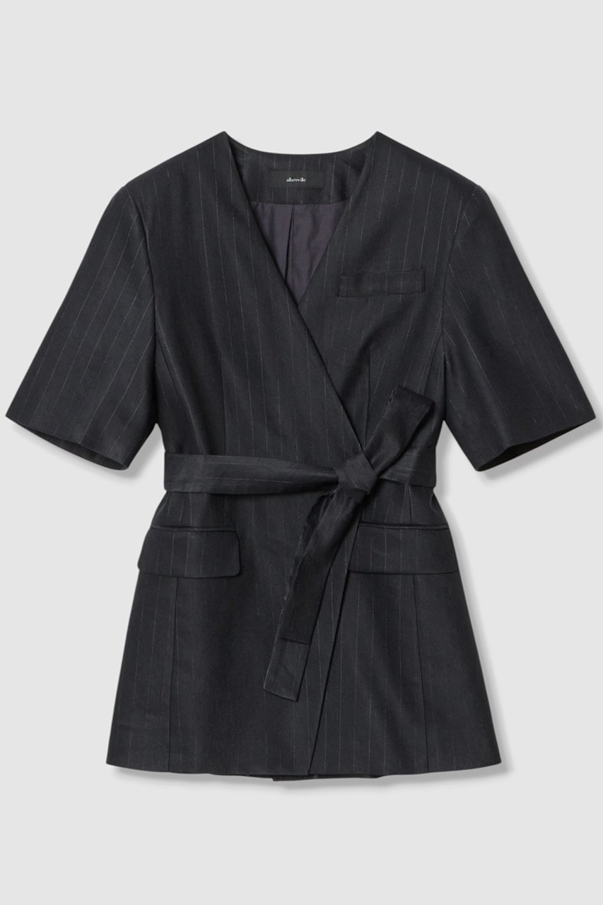 【アルアバイル/allureville】のNALYAハーフスリーブジャケット 人気、トレンドファッション・服の通販 founy(ファニー) 　ファッション　Fashion　レディースファッション　Fashion for Women　アウター　Coat / Outerwear Collection　レディースジャケット・軽アウター　Jackets　おすすめ　Recommended / Our Picks　イタリア　Italy　インナー　Innerwear　サテン　Satin, Glossy Fabric　ジャケット　Jacket, Outerwear　スリーブ　Sleeve, Long Sleeve / Short Sleeve　デニム　Denim, Jeans Material　ハーフ　Half, Half-Length　ミドル　Middle Length, Mid Height　夏　Summer　春　Spring　S/S・春夏　SS, Spring/Summer, Warm Season　羽織　Haori, Light Jacket　other-3|ID: prp329100004497685 ipo3291000000036800688