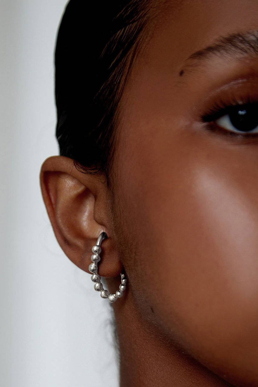 【バージュエリー/BAR Jewellery】のBLOT イヤーカフ(片耳用) 人気、トレンドファッション・服の通販 founy(ファニー) 　ファッション　Fashion　レディースファッション　Fashion for Women　ジュエリー　Jewelry　ファッションリング　Fashion Rings　イヤリング・フープ・ドロップタイプ　Hoop, Drop & Clip Earrings　イヤリング　Earrings　イヤーカフ　Ear Cuffs　シルバー　Silver, Metallic Silver　片耳　One-Ear, Single Earring　軽量　Lightweight, Ultra Light　other-5|ID: prp329100004499231 ipo3291000000035757266